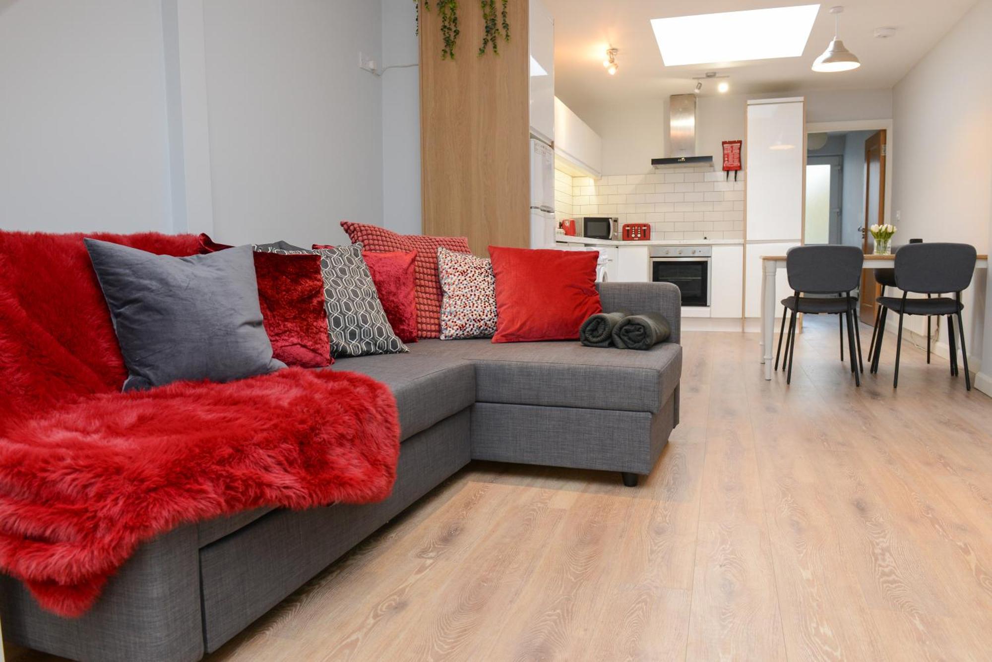 The Red Keep Fab Location - Two Bed - Two Bathrooms -Townhouse Galway Eksteriør bilde
